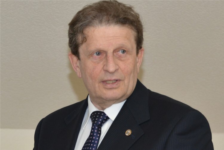 Александр БАРЯХ: «У нас хорошая наука»